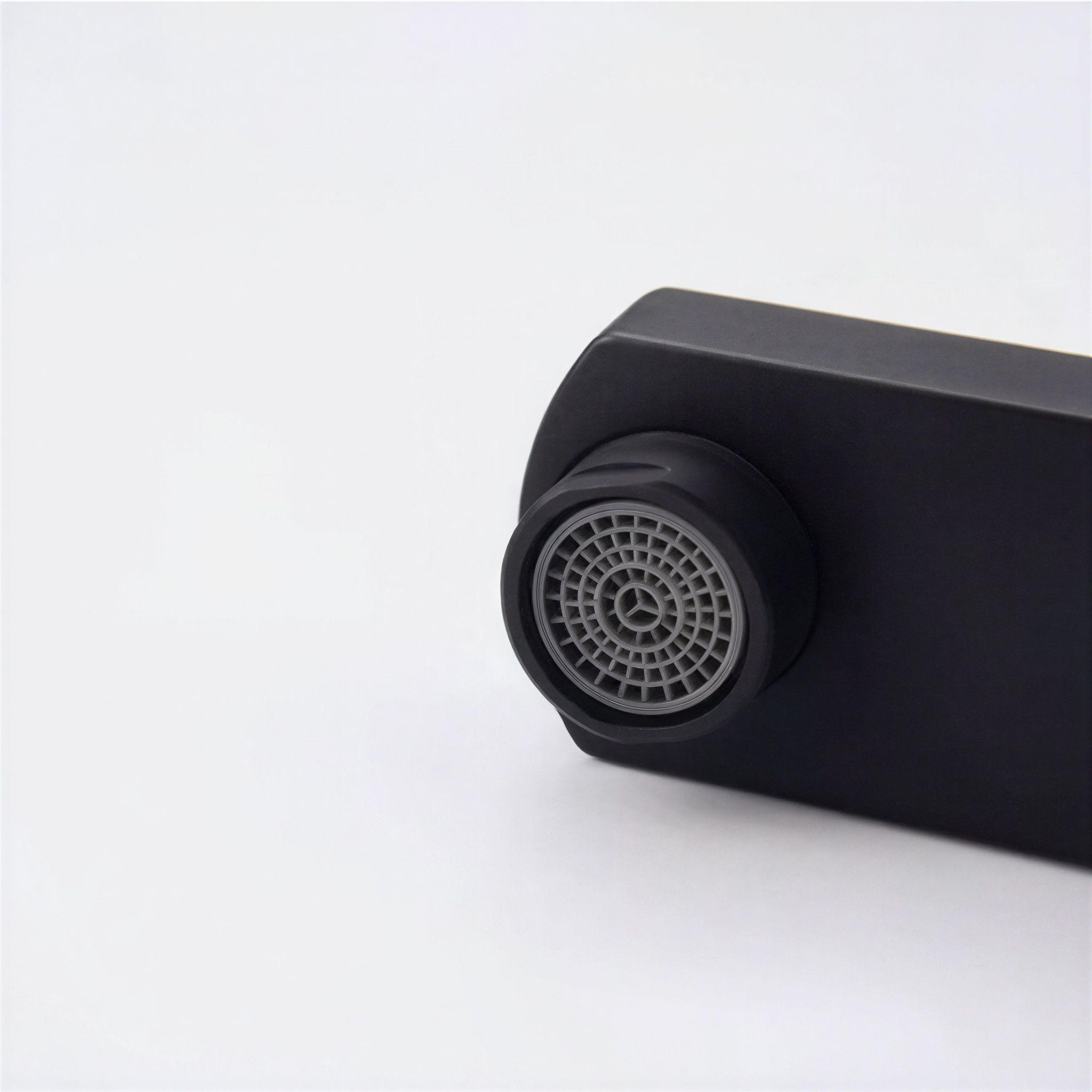 robinet-lavabo-carre-standard-zoom